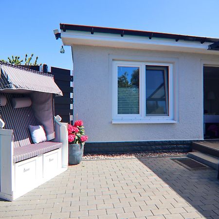 Serene Bungalow In Neubukow With Garden Exterior photo